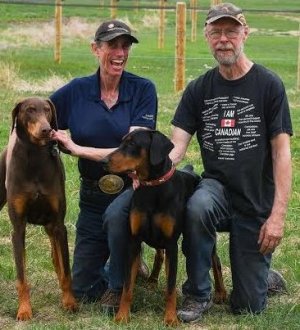 picture of Tracy & Alan with Roux and Quinn